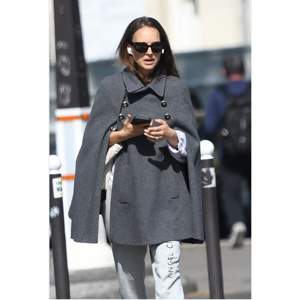 Ralph Lauren • Lambs Wool Cape in Charcoal Grey